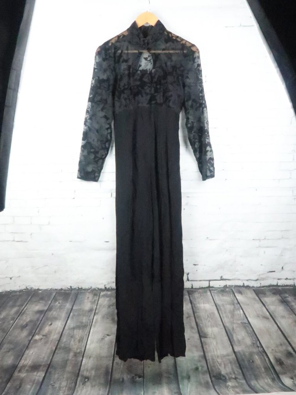 BB COLLECTIONS HIGH NECK LONG SLEEVE SHEER TOP/SLEEVE WIDE LEG JUMPSUIT SIZE 6